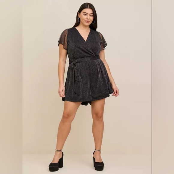 TORRID Glitter Lurex Flutter Sleeve Surplice Romper Size 2 = 2X Black - Picture 2 of 13